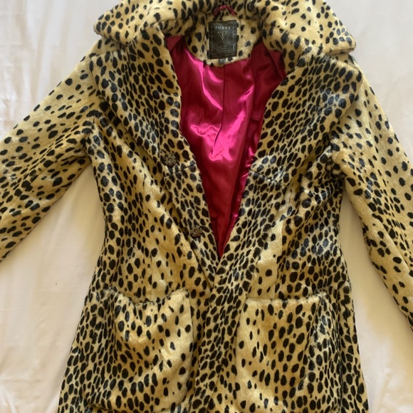 GUESS leopard coat. Light tan and black with inner pink lining. Like new - Picture 2 of 4